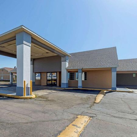 Econo Lodge Pryor Creek Eksteriør bilde