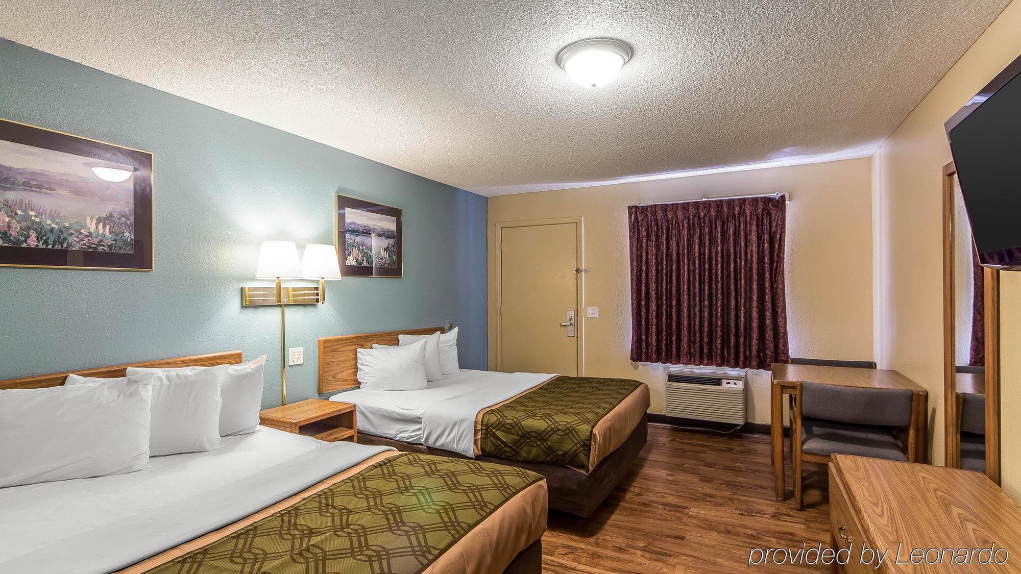 Econo Lodge Pryor Creek Eksteriør bilde