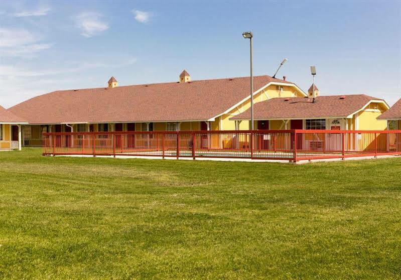 Econo Lodge Pryor Creek Eksteriør bilde